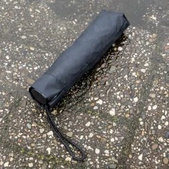 Nutcrackers Middelvinger Paraplu -Regenjas En Paraplu 1200x1200 457