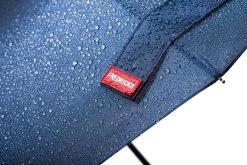 Merkloos Fredricks - Sterke Compacte Opvouwbare Tasformaat Paraplu - Stormbestendig >100 Km/u - Opent En Sluit Automatisch - Ø 97cm - Waterafstotende Teflon Coating - Sneldrogend - Donkerblauw 13 Merkloos Fredricks - Sterke Compacte Opvouwbare Tasformaat Paraplu - Stormbestendig >100 Km/u - Opent En Sluit Automatisch - Ø 97cm - Waterafstotende Teflon Coating - Sneldrogend - Donkerblauw -Regenjas En Paraplu 1200x800 12