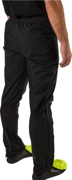 AGU Compact Regenbroek Commuter Heren - Zwart - L -Regenjas En Paraplu 483x1200 1
