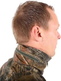 Ultimate Camo Rain Suit Size M | Regenpak -Regenjas En Paraplu 907x1200 2